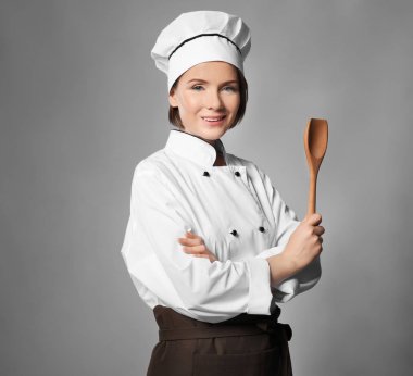 Spatula ile kadın Şef  