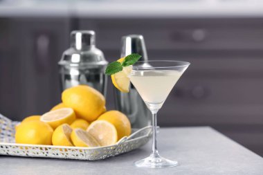 Limon damla martini cam 