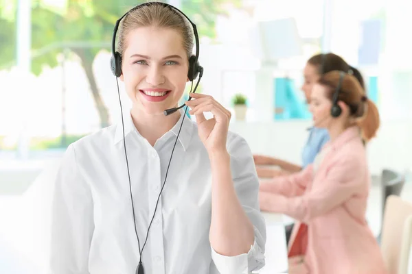 Female technical support dispatcher — Stock Photo, Image