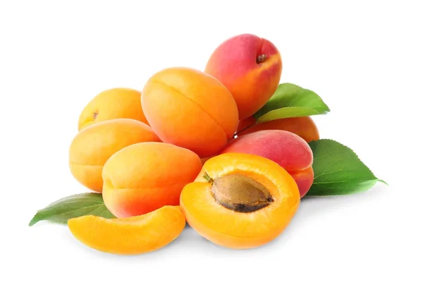 Pile of fresh apricots on white background — Stock Photo, Image