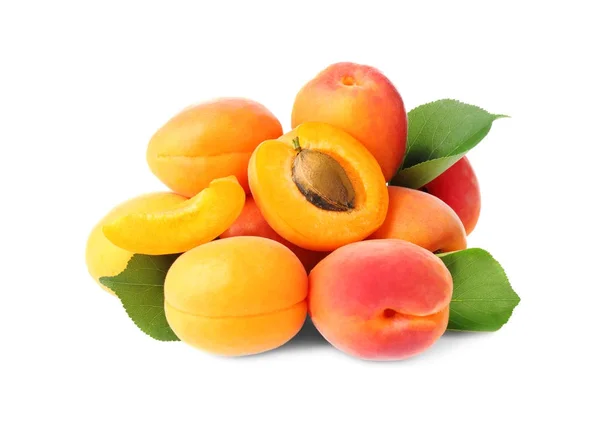 Pile of fresh apricots on white background — Stock Photo, Image