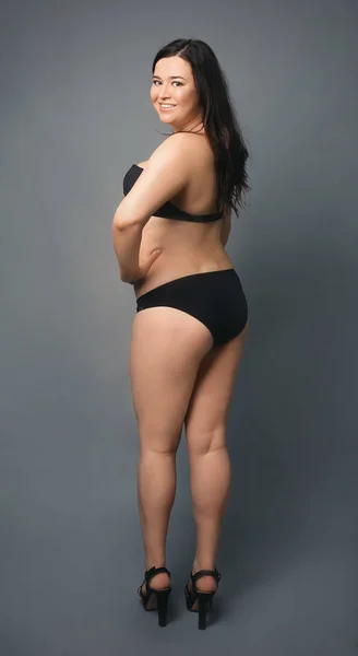 Krásná žena s nadváhou — Stock fotografie