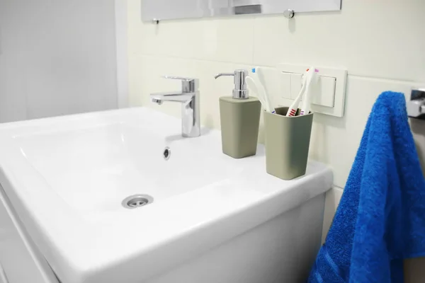 Interior of light bathroom — Stock Photo, Image