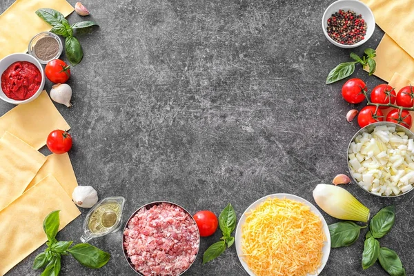 Ingredientes para cocinar lasaña de carne — Foto de Stock