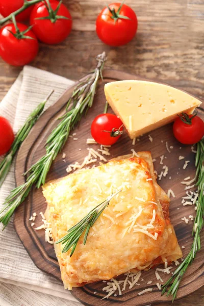 Portion leckere Lasagne — Stockfoto