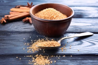 Kaşık tarçın şeker ile 