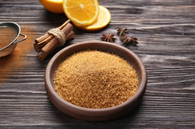 Plaka tarçın şeker