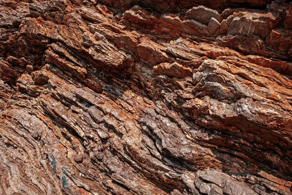 Montanha rochosa no dia ensolarado — Fotografia de Stock