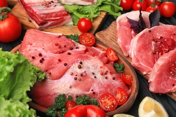 Different types of raw meat — Stock Photo, Image