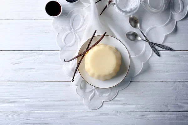 lezzetli vanilyalı puding