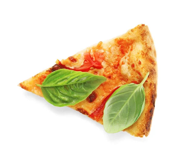 Läcker pizza med basilika — Stockfoto