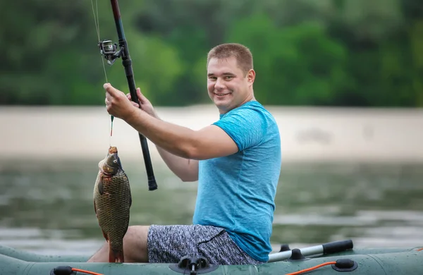 Yakalanan balık adamla