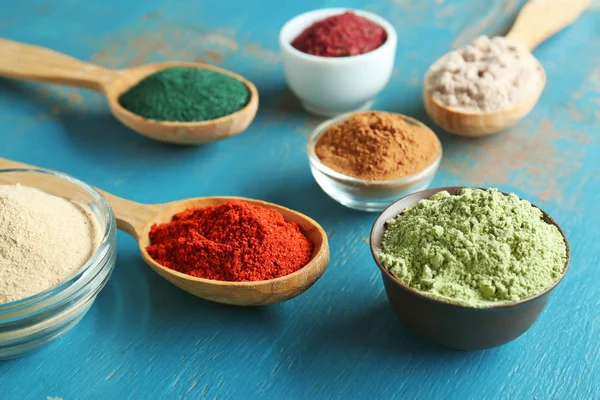 Farklı superfood tozlar