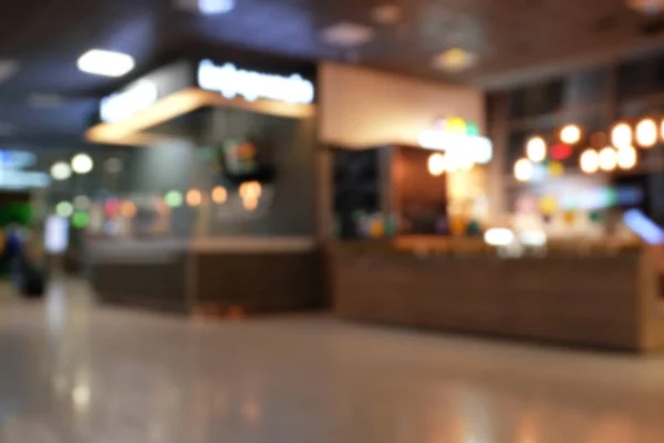 Verschwommener Blick auf modernen Flughafen, drinnen — Stockfoto