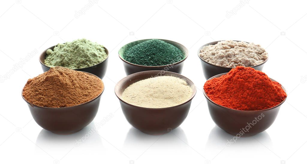 superfood powders in bowls 