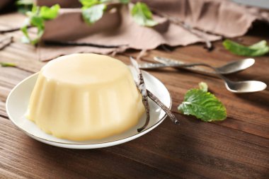 lezzetli vanilyalı puding