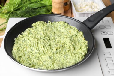 lezzetli ıspanak sos