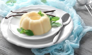 lezzetli vanilyalı puding