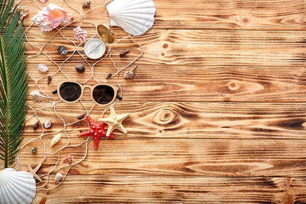 Composition with sunglasses and shells — Stock Photo, Image