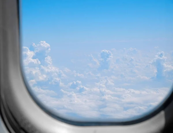 Hermosa vista desde la ventana del avión —  Fotos de Stock
