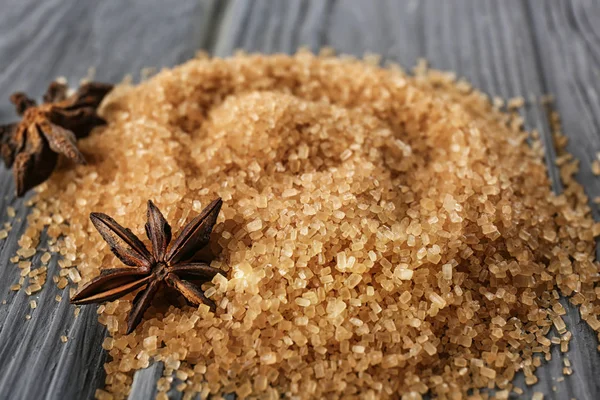 Sucre à la cannelle et étoile d'anis — Photo