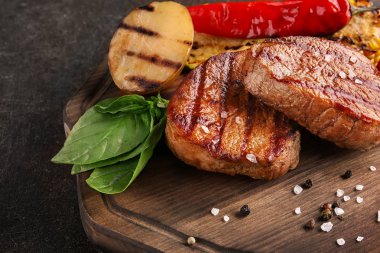 Lezzetli ızgara biftek