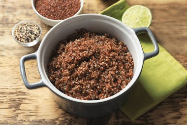 haşlanmış quinoa tahıl
