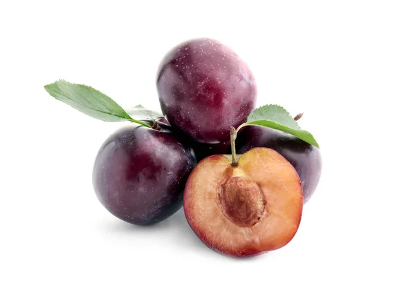 Fresh ripe plums — Stock Photo, Image