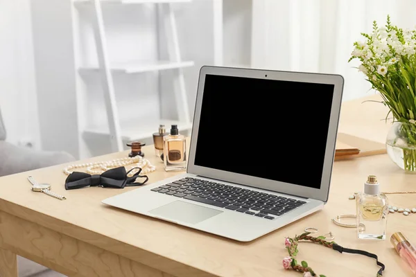 Comfortable workplace with laptop — Stock Photo, Image