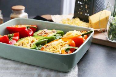 Quinoa biber dolması