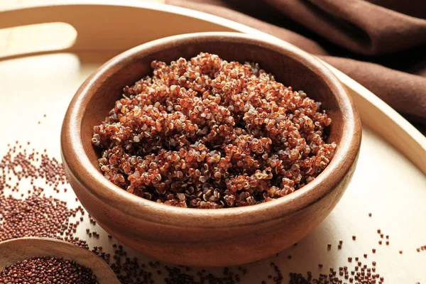 Grani di quinoa bolliti — Foto Stock