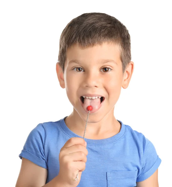 Niño lindo con sonda logopédica para corrección del habla sobre fondo blanco — Foto de Stock