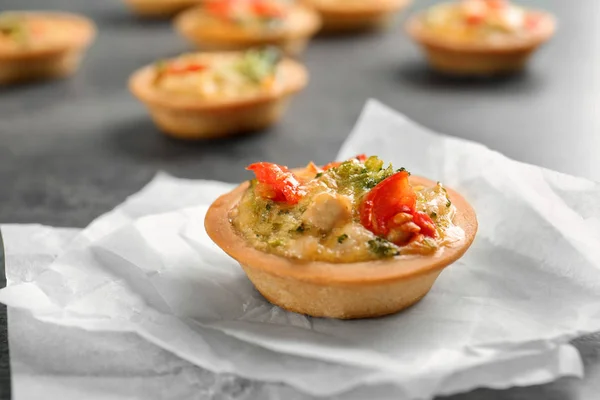 Broccoli quiche tartlet — Stock Photo, Image