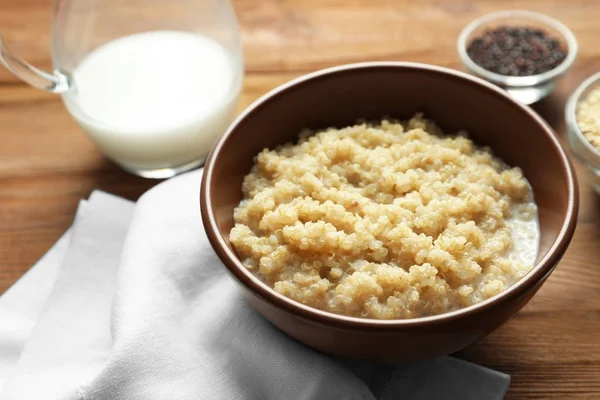 Quinoa bianca primo piano — Foto Stock