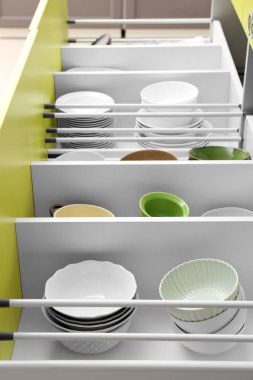 Sofra, mutfak çekmeceleri kümesi