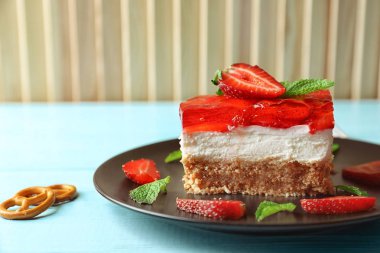 çilek çubuk kraker salata 