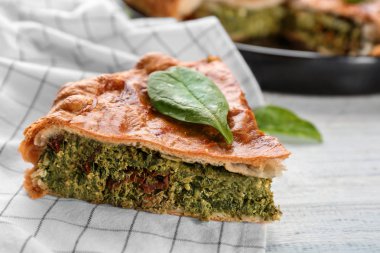 Ispanaklı lezzetli pasta 