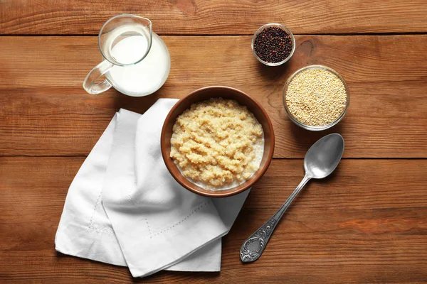 White quinoa closeup — Stock Photo, Image