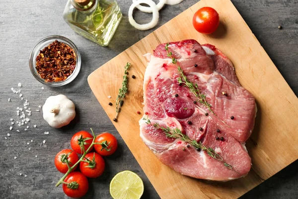 Fresh raw steak — Stock Photo, Image