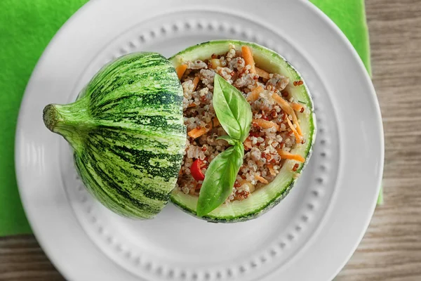 Zucchine ripiene di quinoa — Foto Stock