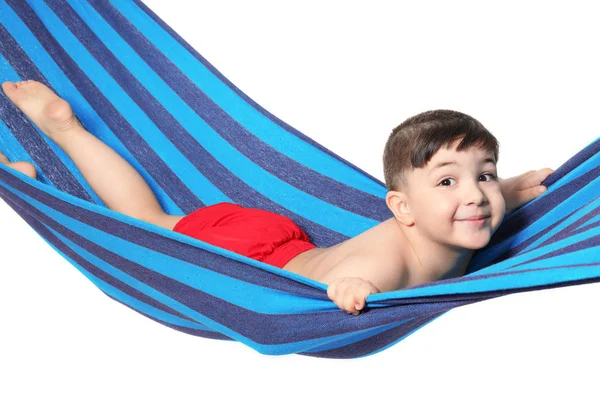 Schattige kleine jongen in de hangmat op witte achtergrond. Zomer vakantie concept — Stockfoto