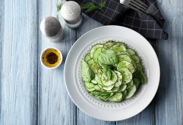 Fresh cucumber salad — Stock Photo, Image