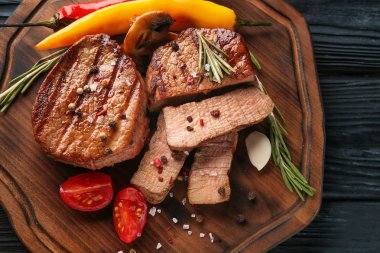 lezzetli biftek ve sebze 