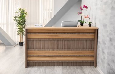 otel Resepsiyon Masası