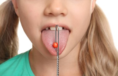 logopedic sonda konuşma düzeltme kızla 