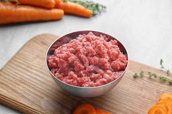Bowl with fresh forcemeat — Stock Photo, Image