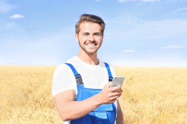 genç erkek çiftçi  