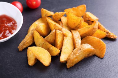 Lezzetli fırında patates