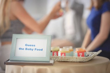 Kavanoz farklı püresi ile