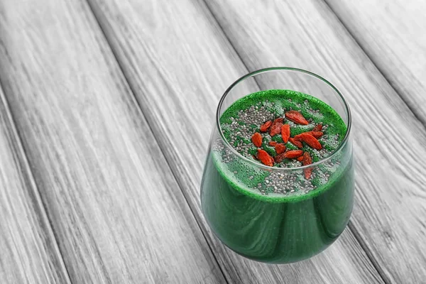Taze yeşil smoothie — Stok fotoğraf